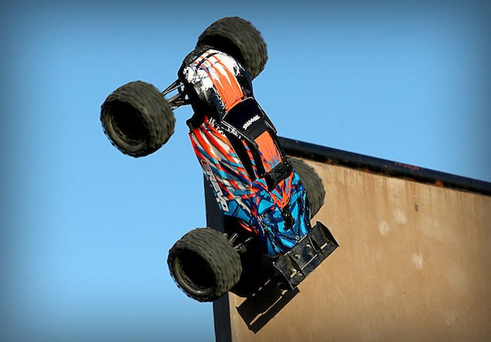 Traxxas Video: E-Revo VXL Hits the Skate Park - RCAWD