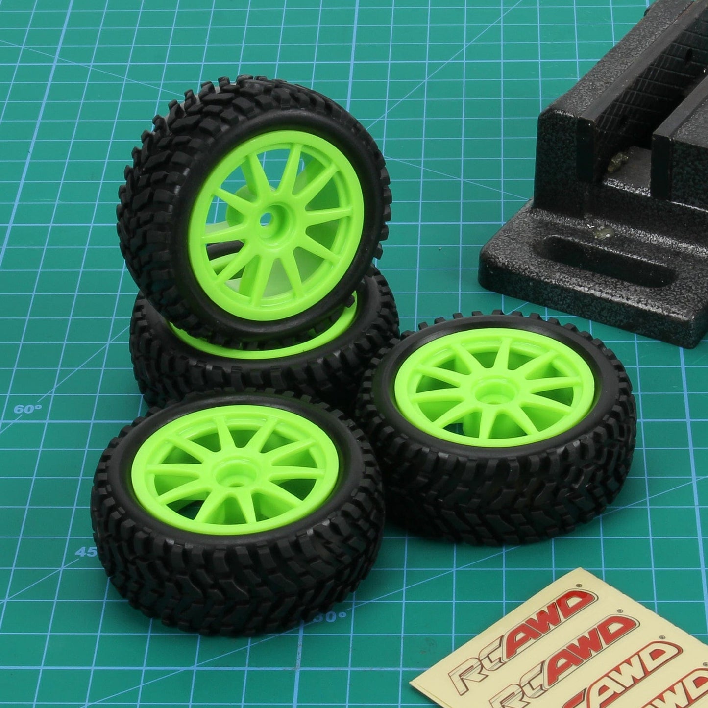 RCAWD Axial AXI31594 Green RCAWD Axial AXI31594 Upgrades Wheel Rim & Rubber Tire for 1/18 Yeti Jr Can-Am Maverick