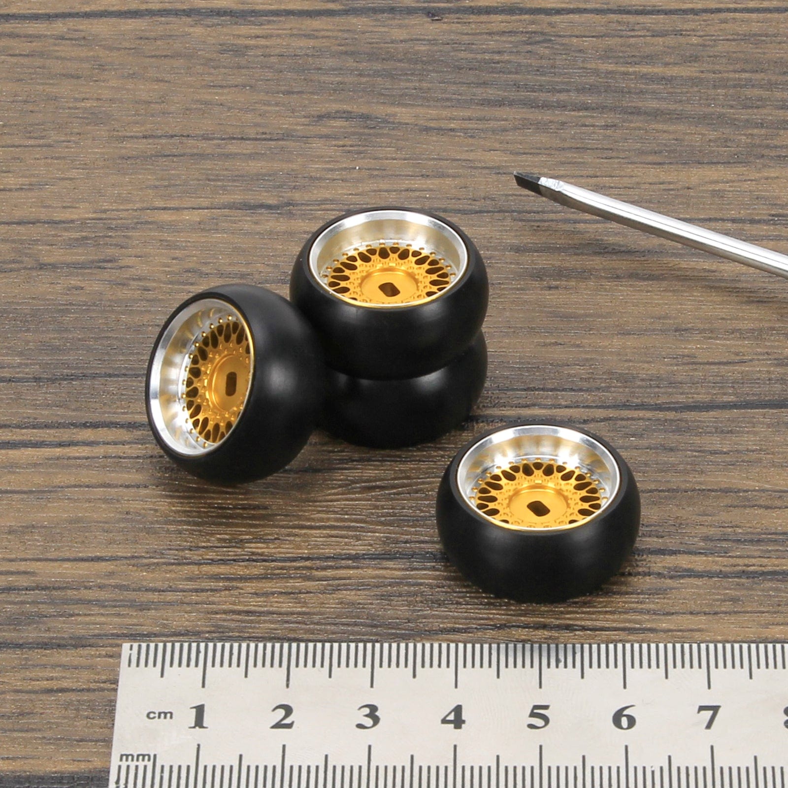 RCAWD WLTOYS K969 K989 P929 Golden RCAWD RC Drift Wheel Tires for 1/28 Wltoys K969 K989 P929, Kyosho Mini-Z mini-Q Mini-D Alloy Dirft Rim Wheel Upgrade Parts 25*11 mm Pentagram Drift Wheel Tires